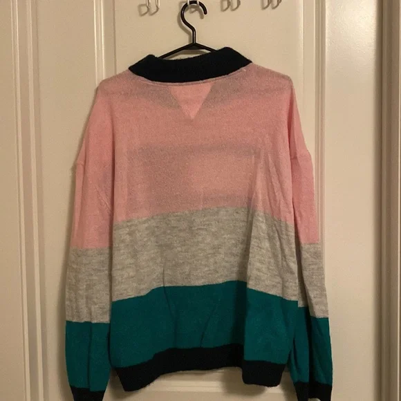 Sweater - Picture 4 of 4